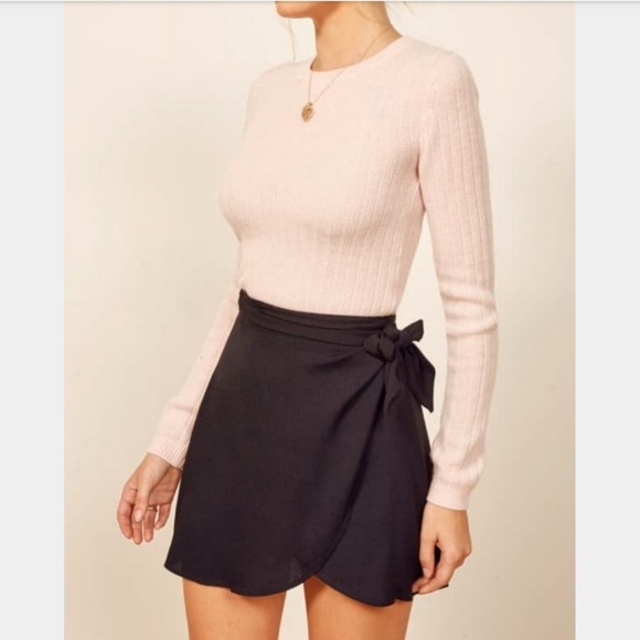 Reformation Britta Skirt in Black - Picture 3 of 8